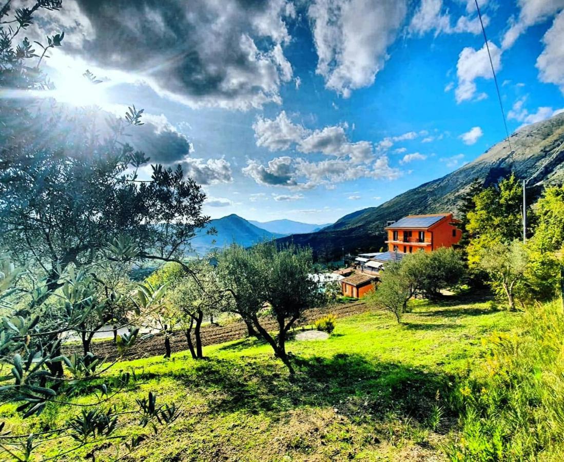 Resort San Nicola - Restaurant And Wellness Fitness Polizzi Generosa Exterior photo
